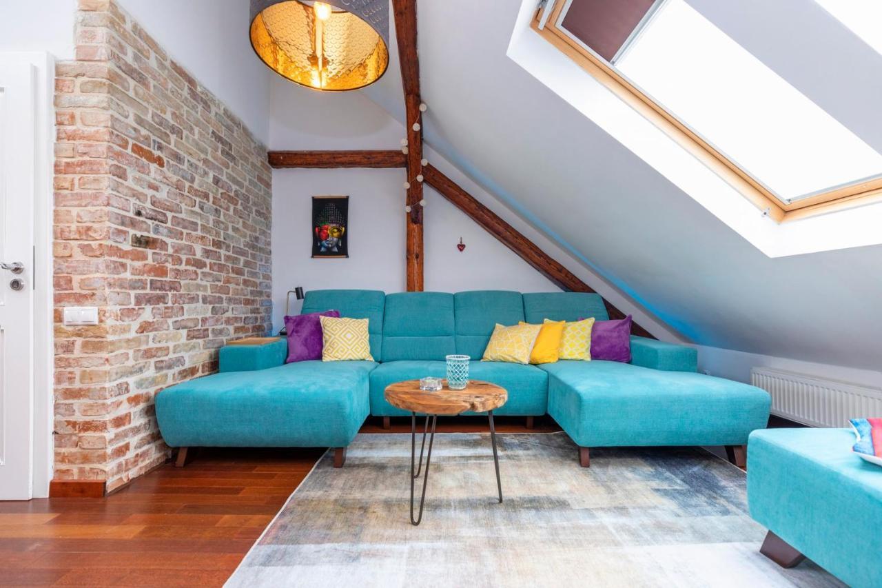 Beautiful And Romantic Penthouse With Two Terraces براتسيلافا المظهر الخارجي الصورة