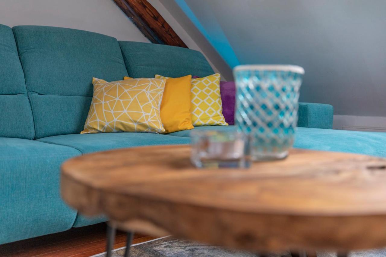 Beautiful And Romantic Penthouse With Two Terraces براتسيلافا المظهر الخارجي الصورة